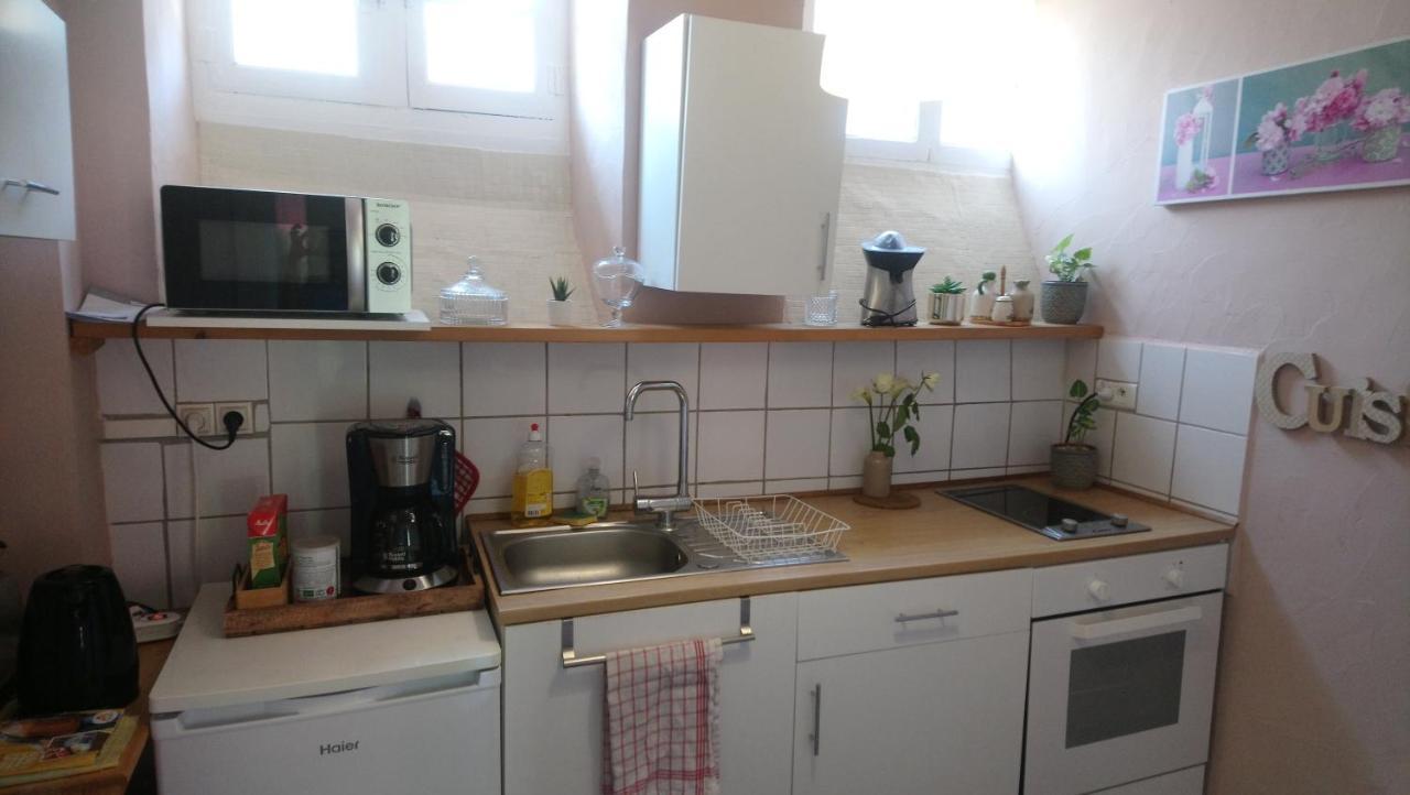 Appartement Familial Le Tanis Pontorson Ngoại thất bức ảnh